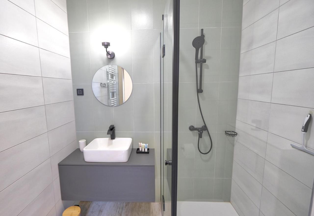 Auzlak Hisa, Apartments. Luče المظهر الخارجي الصورة