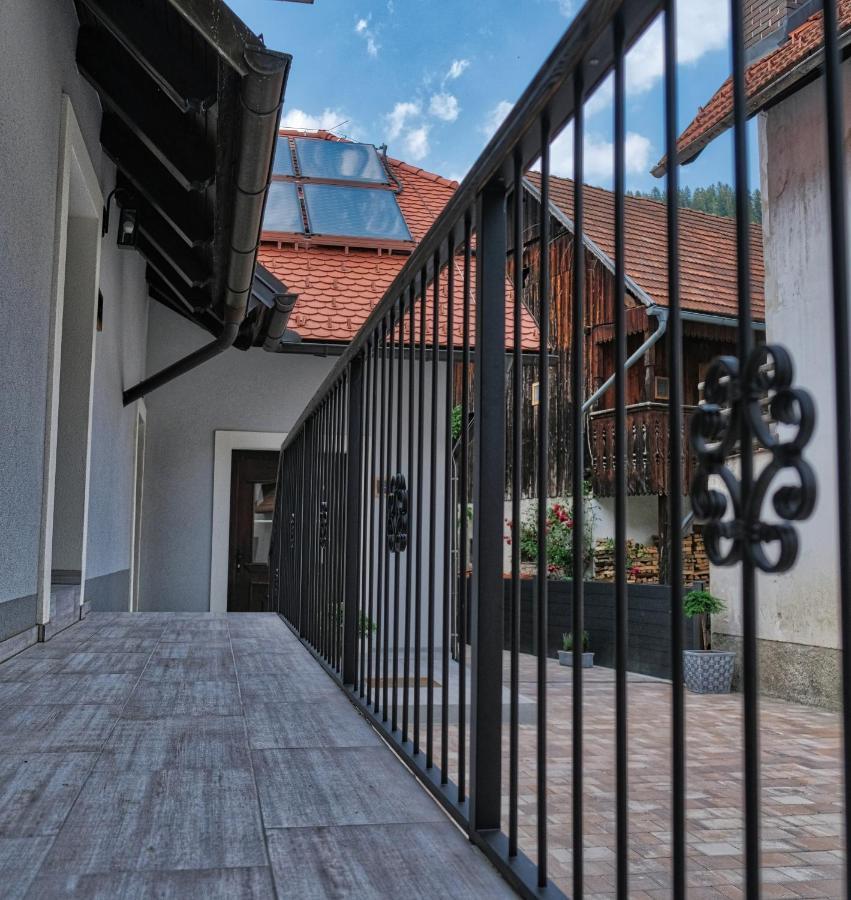 Auzlak Hisa, Apartments. Luče المظهر الخارجي الصورة