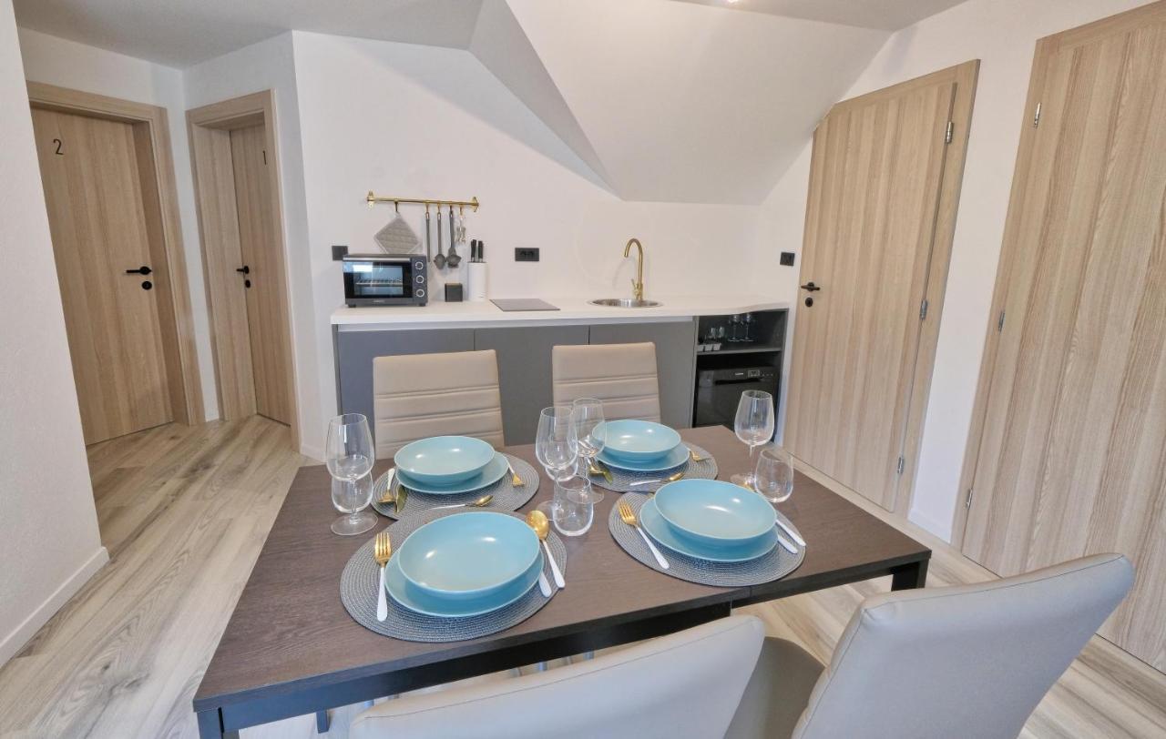 Auzlak Hisa, Apartments. Luče المظهر الخارجي الصورة